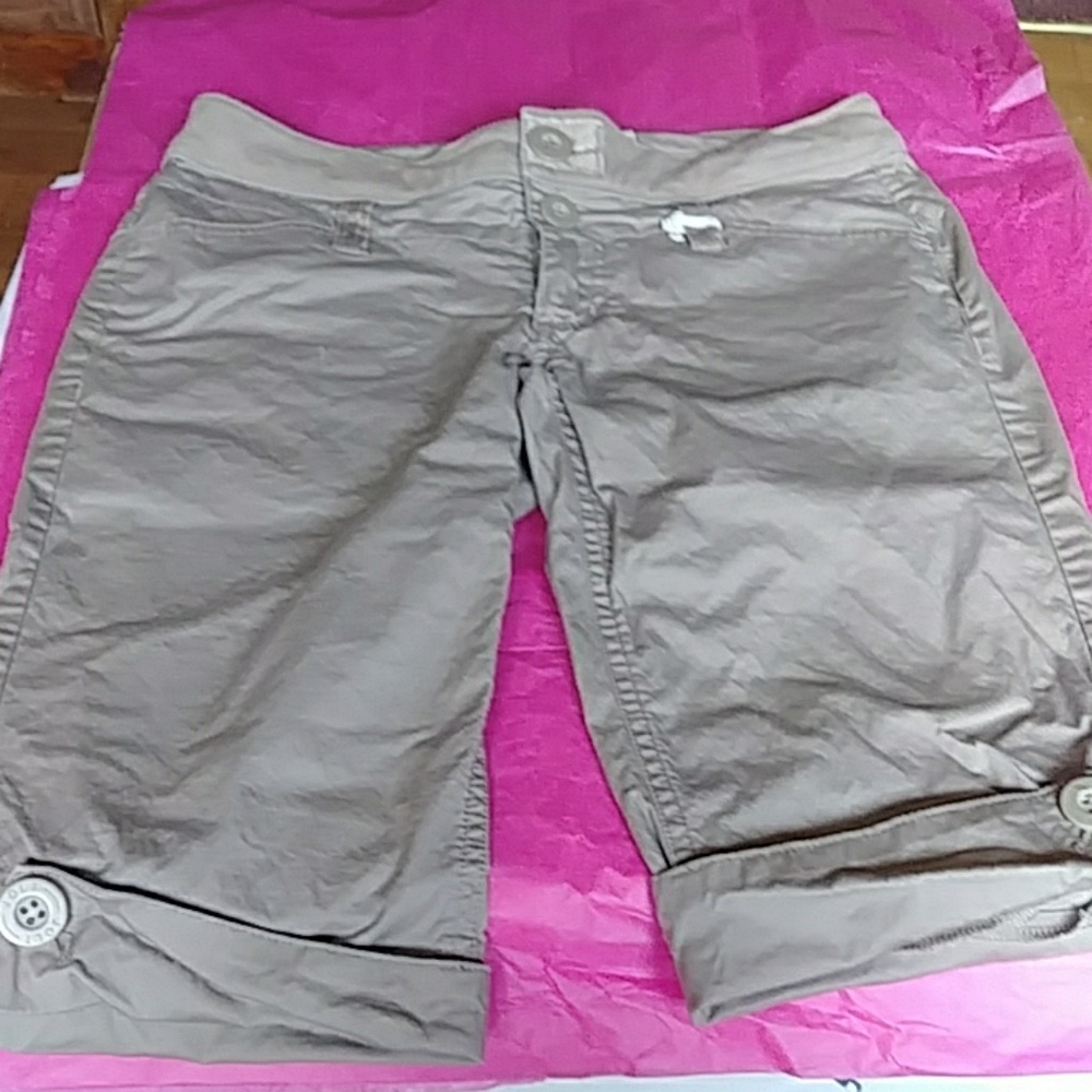 Jolt size 5 bermuda shots khaki